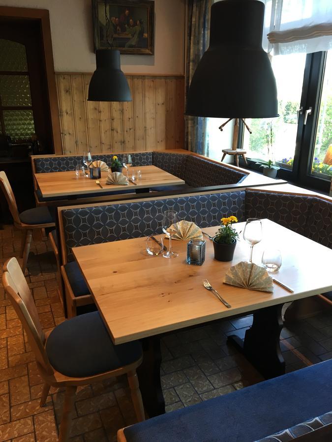 Dorfgasthof Schmitz Schalkenmehren Eksteriør billede