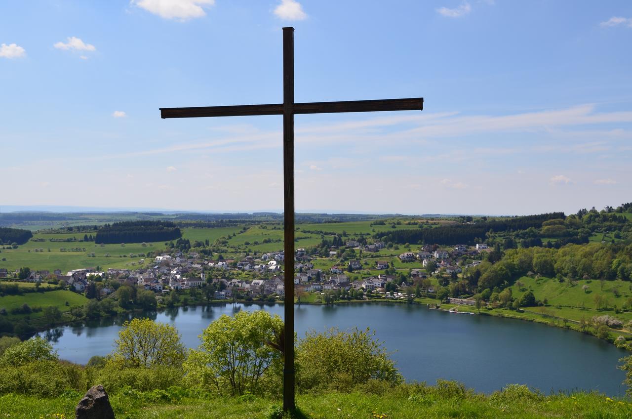 Dorfgasthof Schmitz Schalkenmehren Eksteriør billede